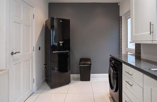 Belfast House | #5 StayBelfast Home. Parking/WiFi/close to centre