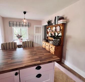 Pontsticill House | 5 - Taf Fechan Cottage Cosy Hideaway for Winter Breaks with Families and pets