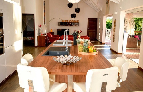 Anse des Rochers House | 5* Villa with Secured Pool and Beautiful Tropical Garden
