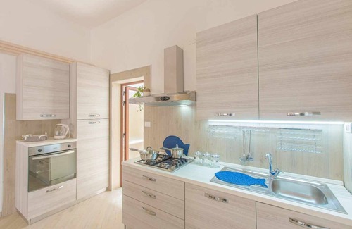 Specchiolla House | 50 m from the sea- for families- two bathrooms- veranda- air conditioning