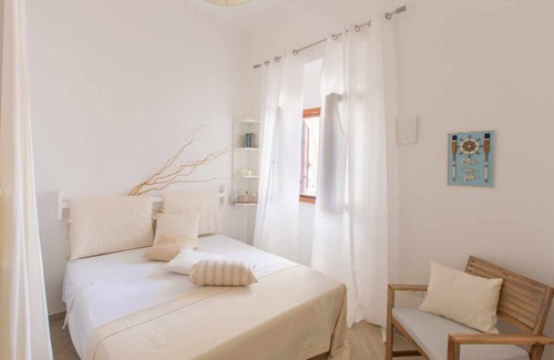 Specchiolla House | 50 m from the sea- for families- two bathrooms- veranda- air conditioning