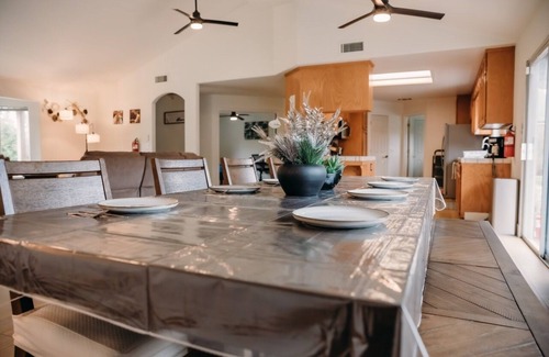 Mariposa House | 50 miles to Yosemite - The Granite Retreatn4-bedroom house with WiFi, AC