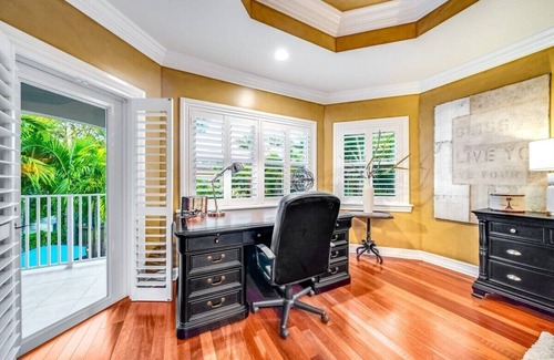 Victoria Park House | 50% off 5BR Luxury Mins to Las Olas, Shops & Beach