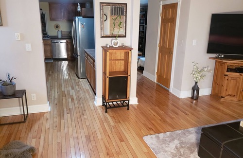 Sloan Lake House | 50% off monthly, Superlative property