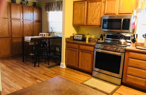 Sloan Lake House | 50% off monthly, Superlative property