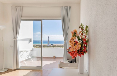 Solana del Matorral Apartment | 500 m beach top ocean view (Wi-Fi)