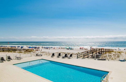 Orange Beach House | 502 m² House ∙ 7 bedrooms ∙ 28 guests