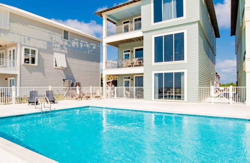 Orange Beach House | 502 m² House ∙ 7 bedrooms ∙ 28 guests