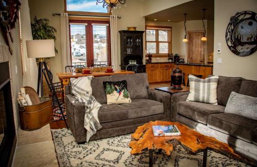 Pagosa Springs House | 502 S 5th St A1