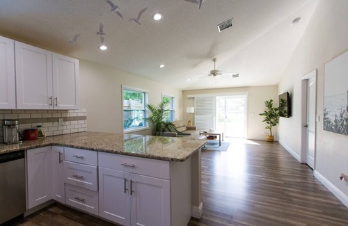 Stuart House | 5040 House · Pristine and Peaceful Home - Beautiful View