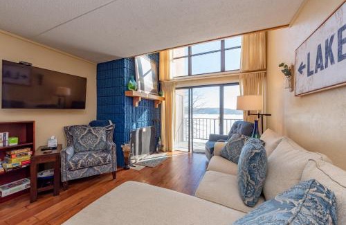 Harper House | 505F - Lakefront 3 Level Condo with 3 Bedrooms, 2 Baths