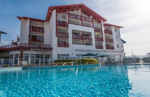 Hendaye Condo | 50m de la Plage ! Bel Appartement Duplex + Wi-Fi