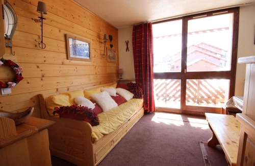Vallandry Apartment | 50m from resort center, 3rd floor, view mountain, balcony, tv, ski locker, 23m², Peisey-Vallandry