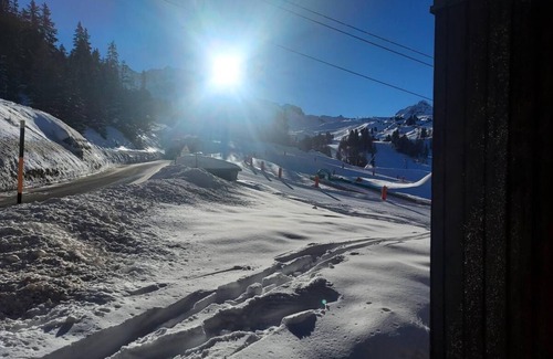 Macot-la-Plagne Apartment | 50m from ski slopes, 3rd floor, balcony, parking, tv, 28m², La Plagne