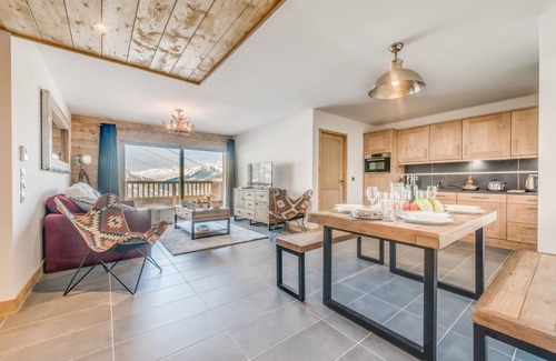 Les Boisses Apartment | 50m from ski slopes, 4th floor, view valley, fitness, swimming pool, sauna, hammam, balcony, tv