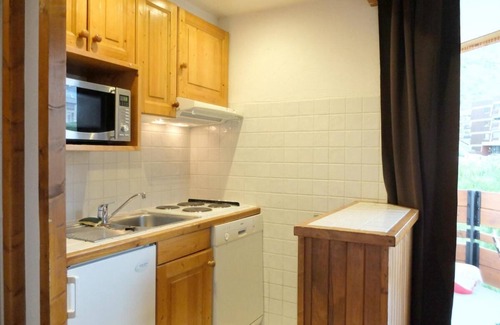 Le Lavachet Apartment | 50m from ski slopes, 4th floor, balcony, tv, ski locker, 35m², Tignes