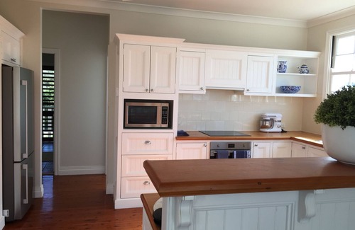 Catherine Hill Bay House | 50m to beach patrol flags- ocean views - Nat. Park views - whales - open fire