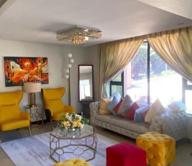 Trawal House | 51 on Regency