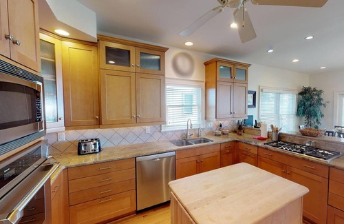 Isle of Palms House | 510 Ocean Blvd-Oceanfront, Pet friendly,Private Pool, Elevator,Screened Porch