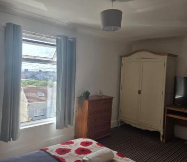St. Thomas House | 52 - room 4 - city view