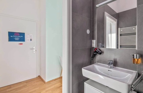Mariahilf Apartment | 522 Mbit/s WIFI | Self Check In | Air Cond