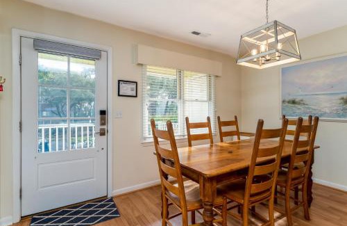 Tarpon Pond House | 528 Tarpon Pond Cottage