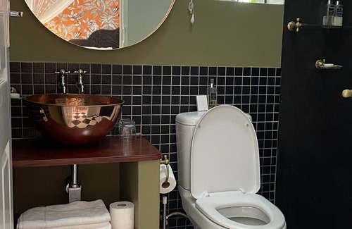 Victoria Falls House | 528 Victoria Falls Guest House