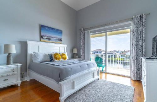 Ruskin House | 531 Little Harbor