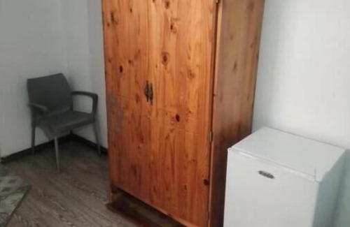 Sunnyside Apartment | 54 Brecher Deluxe Double or Twin Room