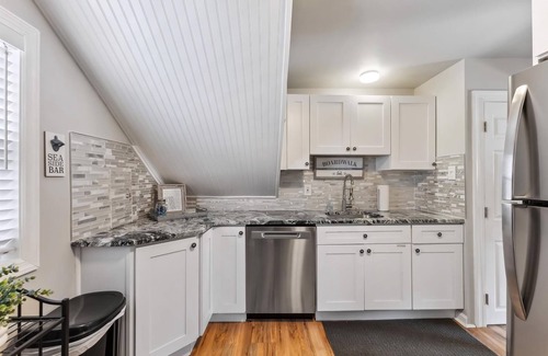 Wildwood Crest Condo | 5500 Atlantic Ave - Unit 2
