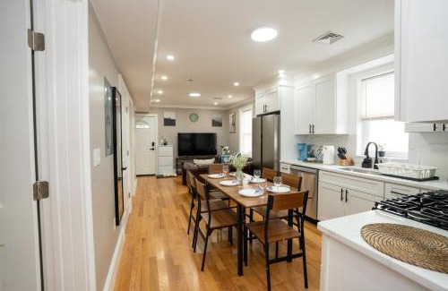 Codman Square Apartment | 558-2 3BR Boston - Modern Nest near Franklin Park
