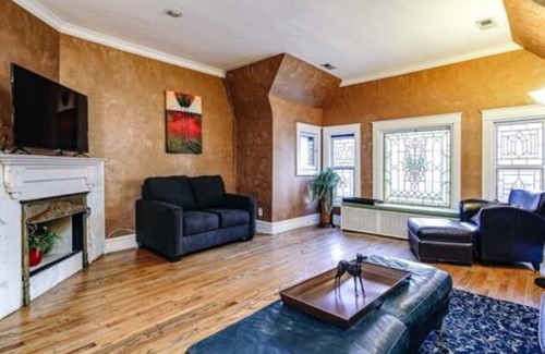 Gold Coast Apartment | 57 #3 - Gold Coast Getaway Suite 3 - Sleeps 6