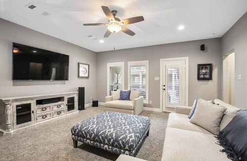 Legacy Park House | 5721 Headquarters · Luxurious Townhouse across from Legacy West