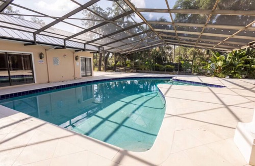 Fairvilla Apartment | 58-Acre Estate Pool Fireplace Outdoor Dining