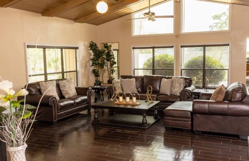 Fairvilla Apartment | 58-Acre Estate Pool Fireplace Outdoor Dining