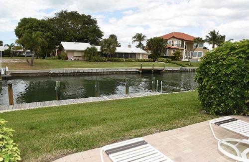 Longboat Key House | 581 Yardarm Lane by FGC