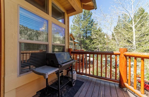 June Lake House | 593 June Lake Townhouse W/Stunning Views