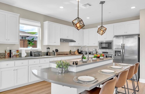 Fairfield House | 5BD Modern Home: Pool/Ping-Pong/Arcade - Wine City
