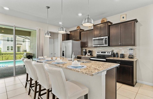 Davenport House | 5BD Sunshine Escape – Windsor Island Resort (WI 2220)