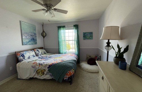 Arvada House | 5bed 4bath family neighborhood home near Golden, CO and foothills