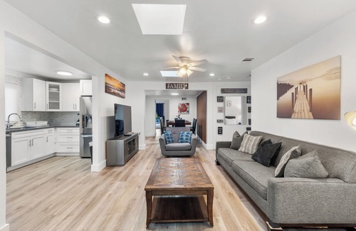 Dania Beach House | 5Bed 4Bath with Pool at Hollywood/Dania Beach