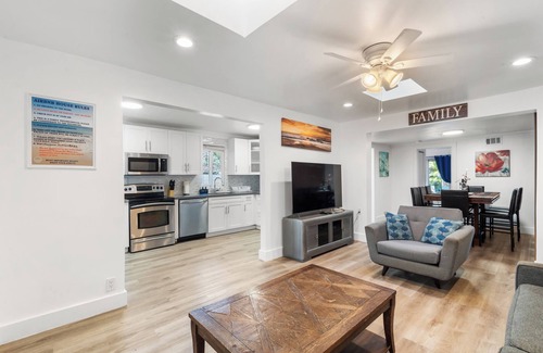 Dania Beach House | 5Bed 4Bath with Pool at Hollywood/Dania Beach