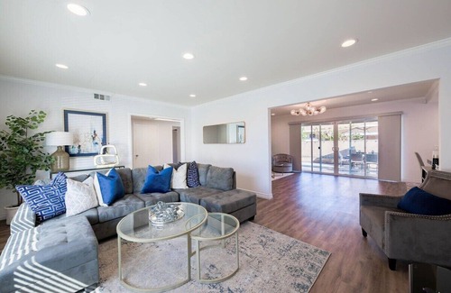 Los Angeles House | 5BR/3BA Cool Cozy Home w/Gate, Arcade & Fire Pit