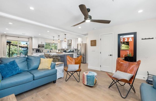 Swiss Manor House | 5BR/3BA Mountain Retreat: Fun in Flagstaff
