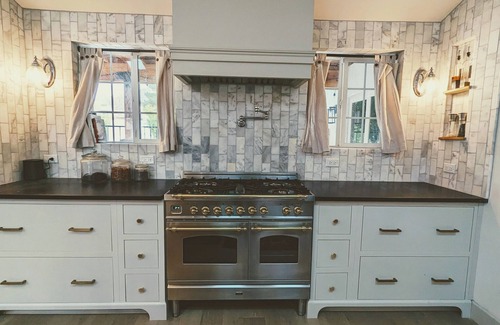 Camelback East House | 5BR 4.5BA Foodie Paradise: 3 Ensuites, Spa, Fenced Pool, Playset & Large Patio!