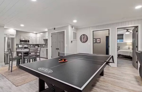 Bryson City House | 5BR/5.5 Bath/Mountain/City View Walk to Town Game Room Fire Pit