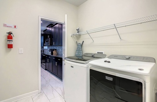 Kissimmee House | 🏝️ 5BR/5BA Home w/Private Pool & Spa, Themed Kids’ Rooms & Resort Fun | Storey Lake Near Disney