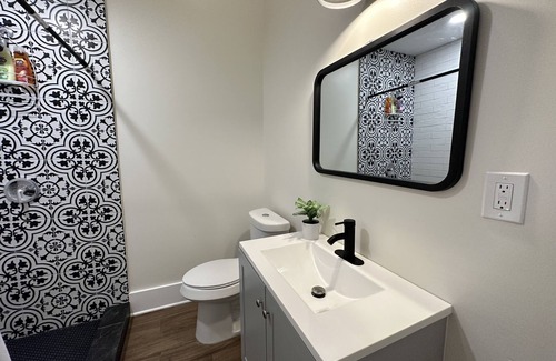 Mid-City House | 5BR Beautifully Restored New Orleans Home - 7 Minutes to French Quarter!