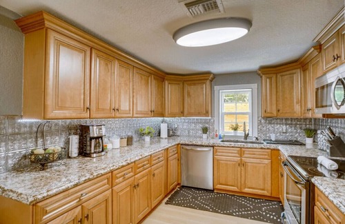 Vero Beach House | 5BR Family Retreat |Game Room |2mi to Wabaso Beach