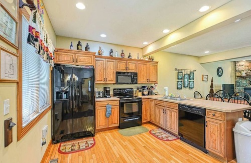 McHenry House | 5BR | Fireplace | Deck | Game Room